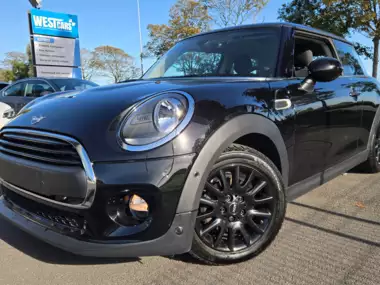 1000034945 -  - MINI ONE NAVI/BLUETOOTH/VERW.ZETELS/AUTO. AIRCO