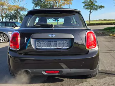 1000034941 -  - MINI ONE NAVI/BLUETOOTH/VERW.ZETELS/AUTO. AIRCO